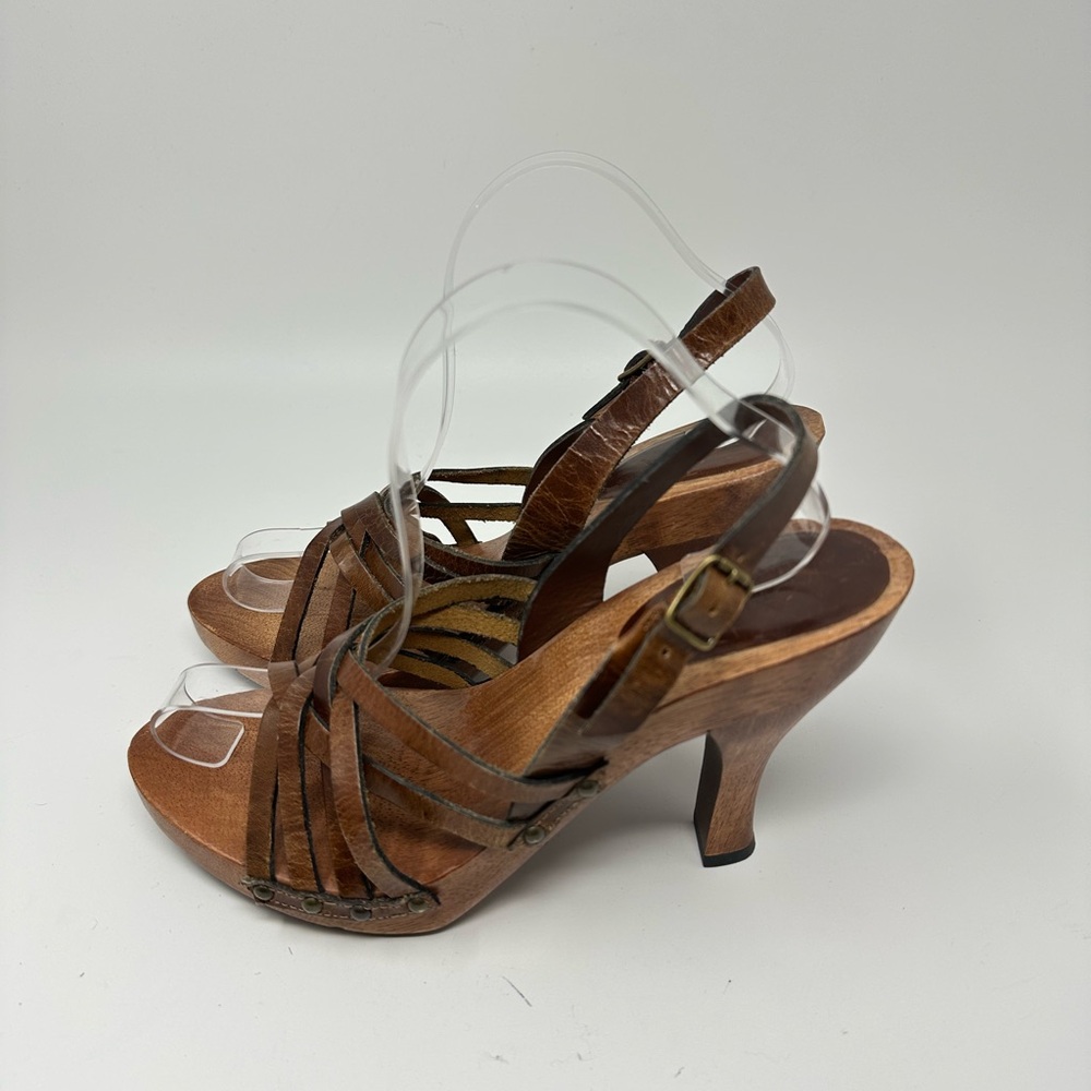 Mia Women's Brown Courts Vintage Sandals Sz 8